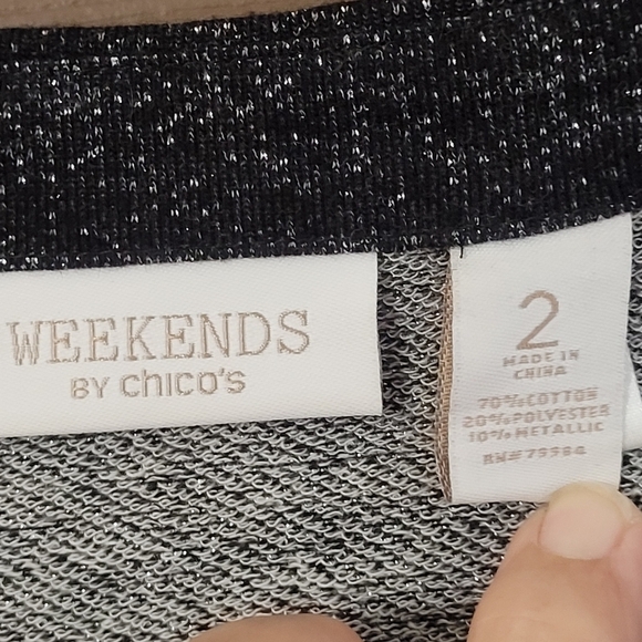 ❤️Chico's Weekend black silver metallic crewneck zipper detail 3/4 sleeve top - Picture 6 of 7